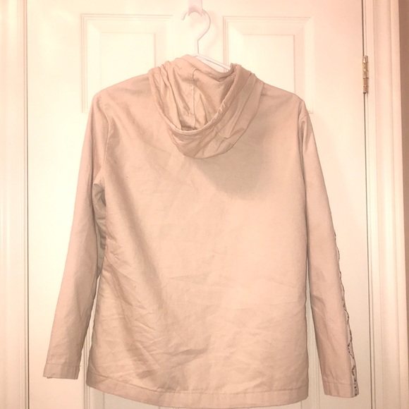 Guess jacket. - Picture 2 of 3